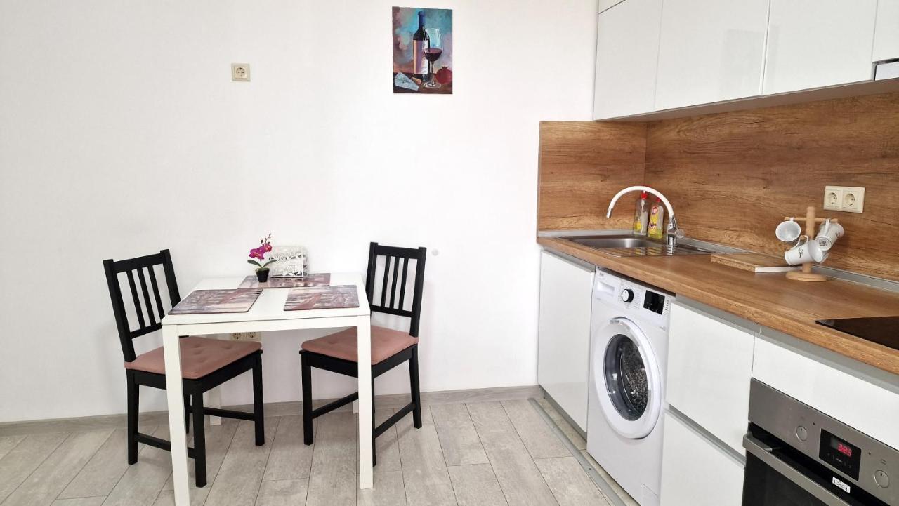 Lola Seaview Guest House. Уютный Домик В Варне Varna Eksteriør billede
